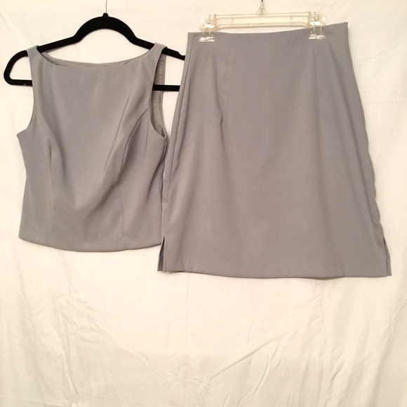 Be Smart Dresses & Skirts - Be Smart, Lt. Grey Mini Skirt & Top Set. Size 3/4 EUC